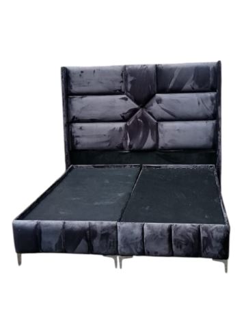 Sleigh Bed9